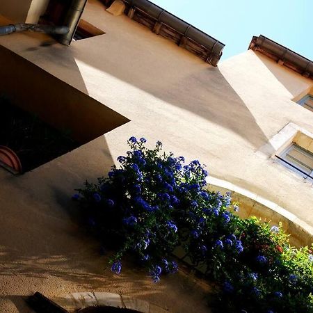 Appartement P2 De Charme - Centre-Ville Nîmes Dış mekan fotoğraf