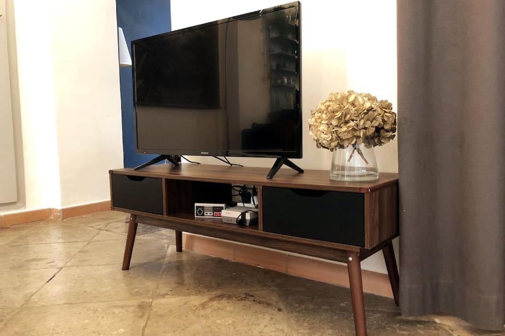 Appartement P2 De Charme - Centre-Ville Nîmes Dış mekan fotoğraf